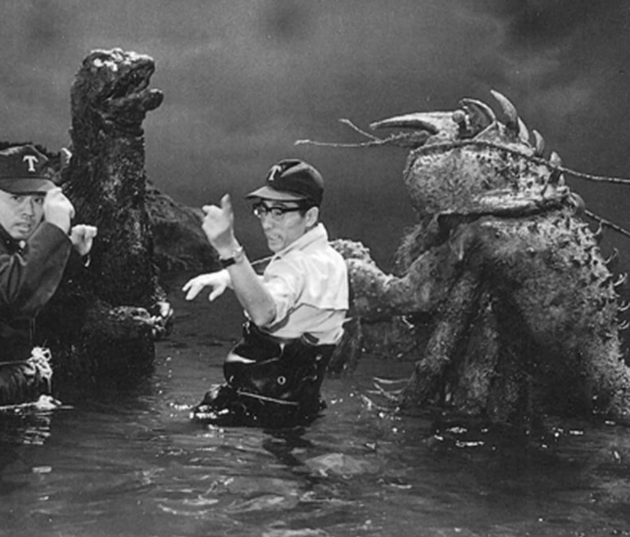 behind the scene godzilla - T